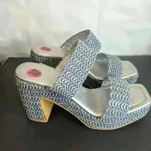 Beach  Sandal by Matisse - NWT size 10 - Picture 2 of 5